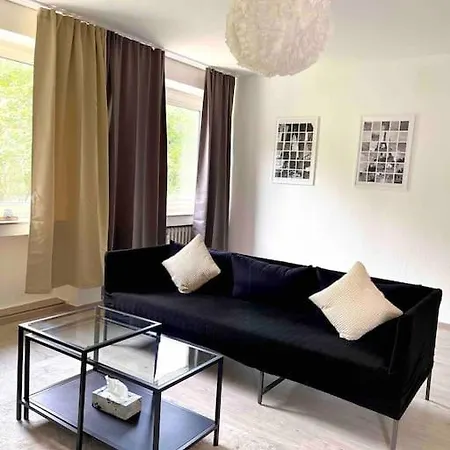 Zentral Gelegenes 5 Minuten Hbf Apartment
